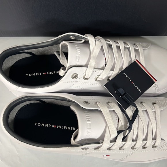 NIB - Tommy Hilfiger Flag Leather Sneaker, White - Multiple Sizes - Picture 11 of 16
